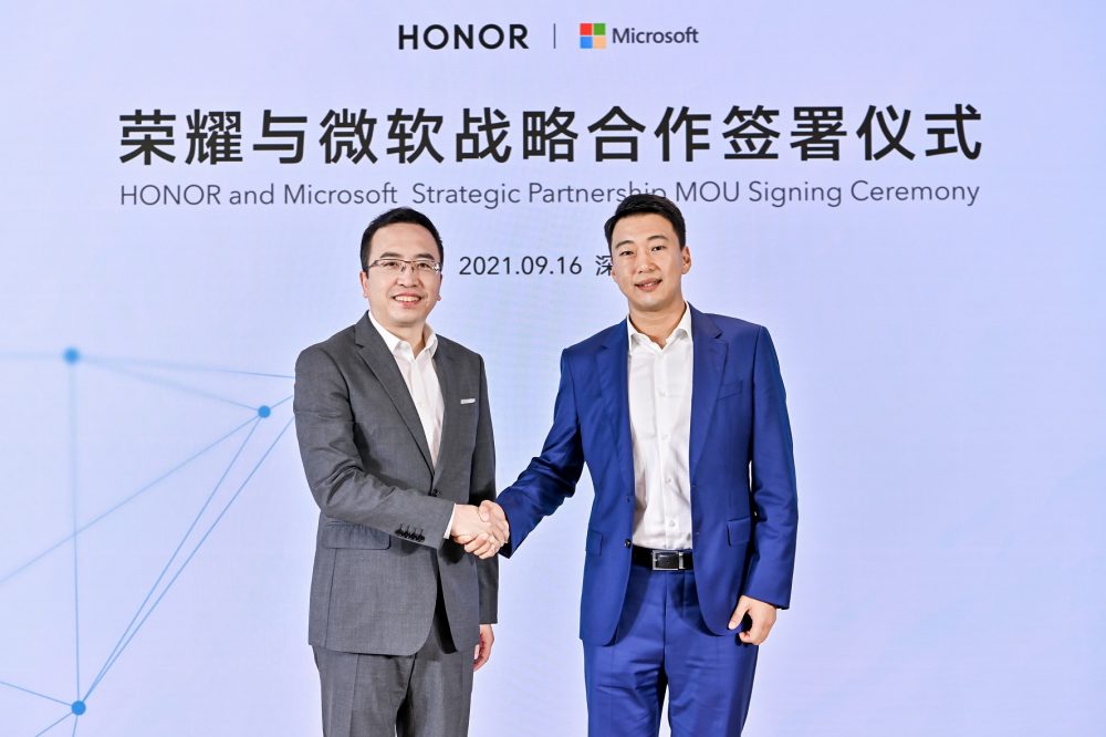 George Zhao and Hou Yang HONOR microsoft