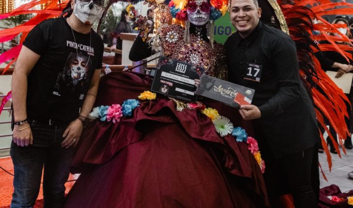 Pinta a Catrina próceres