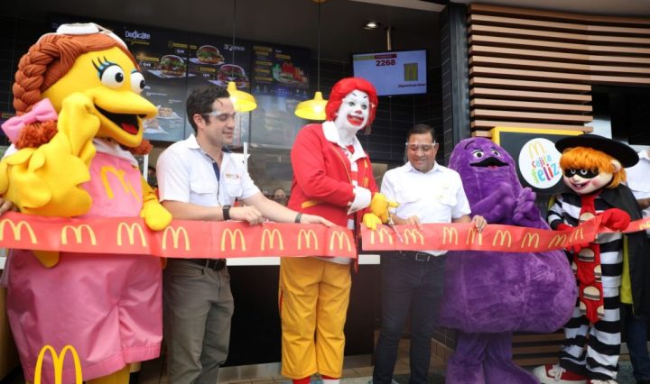 Apertura McDonald's Santalú