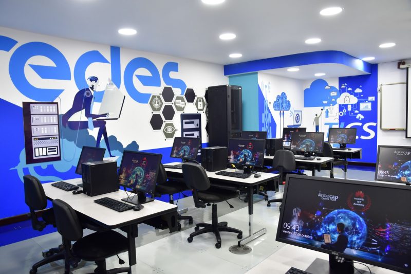 Huawei ICT Academy de INTECAP te espera