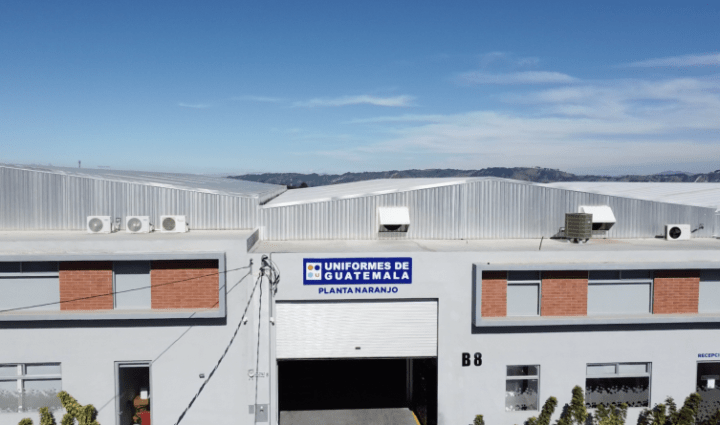 Uniformes de Guatemala inaugura su nueva planta de producción