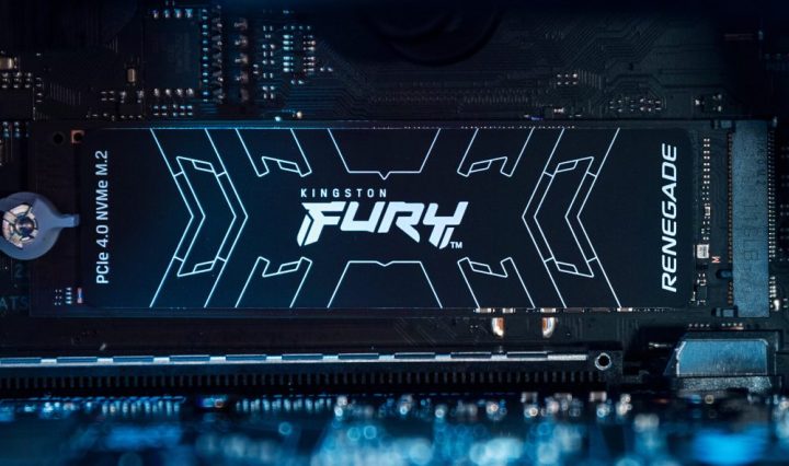 Kingston FURY Renegade SSD Premium Images_etail-kf-2-fury-renegade-ssd-2000x2000_11_10_2021 20_21 - copia