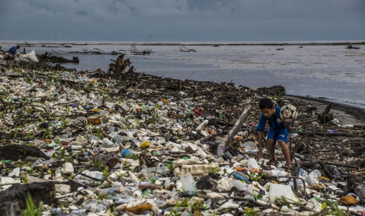 Plástico Día de la Tierra RescueThePlanet