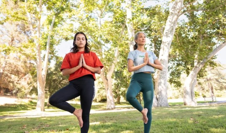 CONOCE CÓMO EL YOGA CONTRIBUYE CON TU BIENESTAR