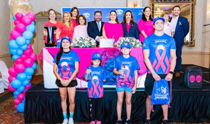 Fundación Amigos Contra el Cáncer y Agua Pura Salvavidas se une nuevamente para celebrar la duodécima edición de la Carrera Fundecán Salvavidas 2024, que se llevará a cabo el próximo 28 de julio, con el objetivo de continuar apoyando a mujeres en sus tratamientos contra el cáncer de mama.