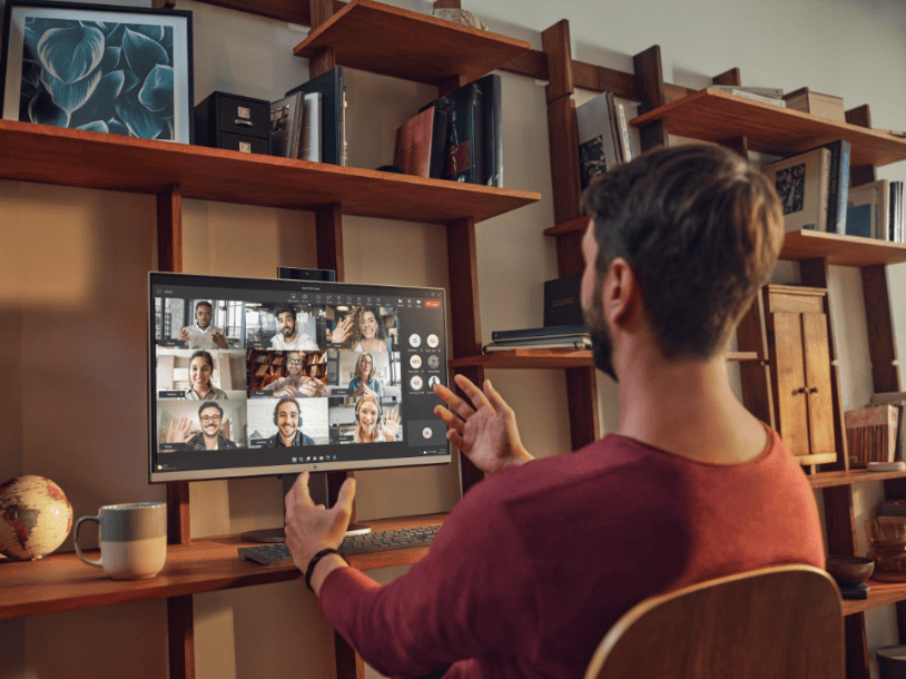 El rendimiento innovador de las PCs con IA y la única plataforma de confianza integrada para el desarrollo de modelos de IA hacen que la inteligencia artificial sea una realidad para las personas y las empresas.