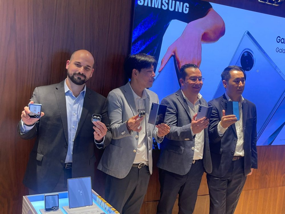 samsung galaxy flip y fold