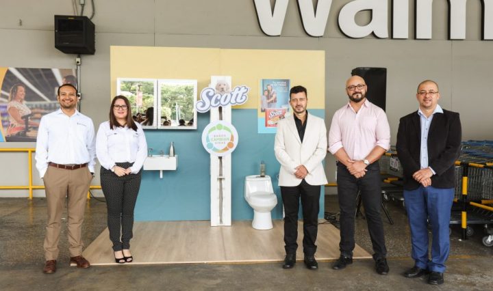 walmart KimberlyClark  Baños cambian vidas Fotografia Oficial