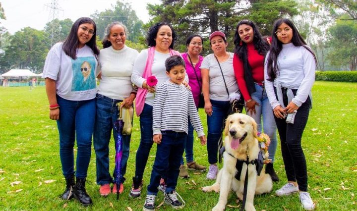 Honrando el legado de los Abuelos con Señoriales Corporación de Servicio