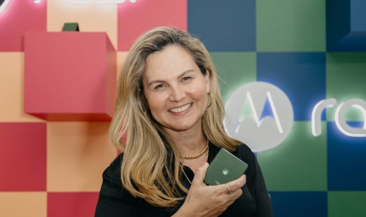 Alessandra Barcala motorola