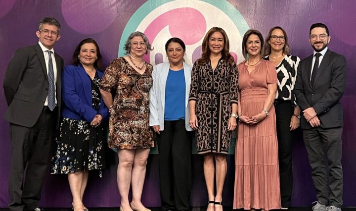 Expositores Conversatorio Importancia de Implementar esquema vacunación y el impacto que esto genera (2)