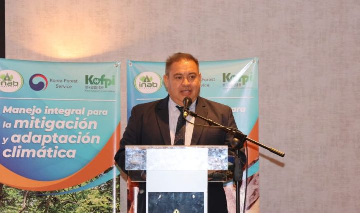 Ing. Rony Granados, gerente del INAB