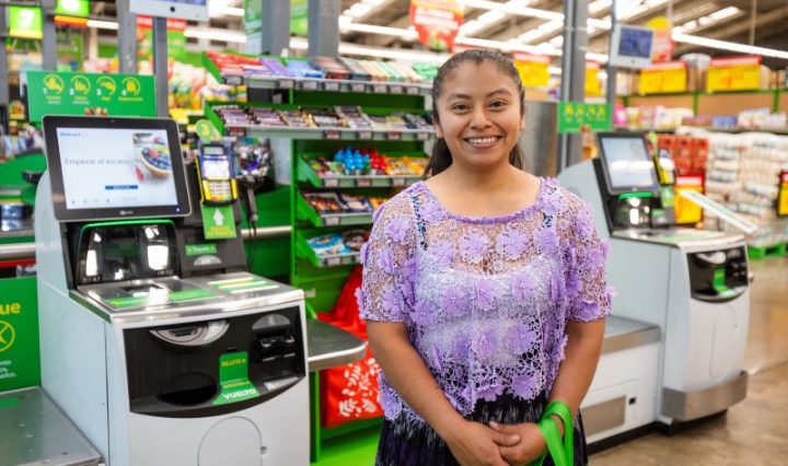 Las cajas de autopago contarán con mensajes de audio en Kaqchikel, K’iche’ y Q’eqchi’.