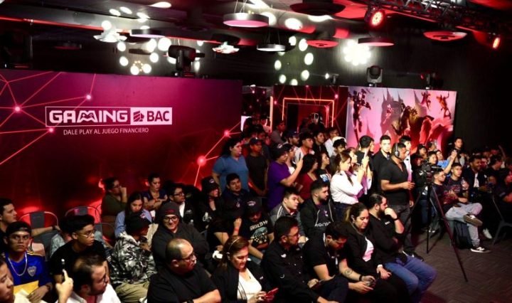 La gran final del Desafío Royale de BAC y VISA destacó entre múltiples actividades organizadas por el asesor financiero en un evento de gaming sin precedentes en el país.