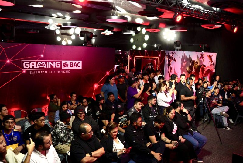 La gran final del Desafío Royale de BAC y VISA destacó entre múltiples actividades organizadas por el asesor financiero en un evento de gaming sin precedentes en el país.