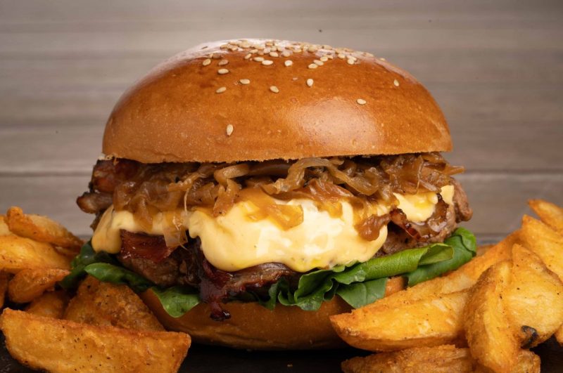 ÍNTEGRO celebra el reconocimiento de Adra Kitchen en los TripAdvisor Travelers' Choice Awards 2024