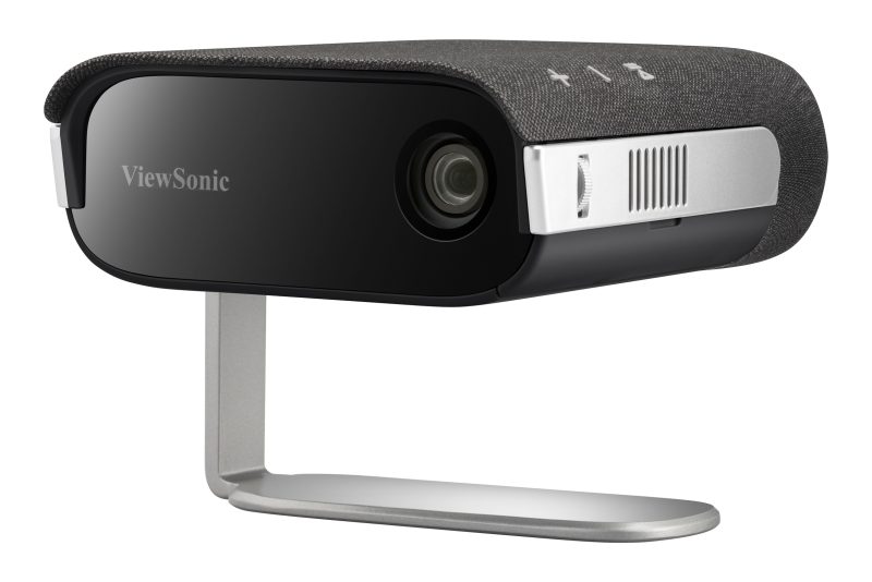 El M1X cuenta con un soporte inteligente 3 en 1 para proyección de 360 grados, altavoces Harman Kardon y batería incorporada