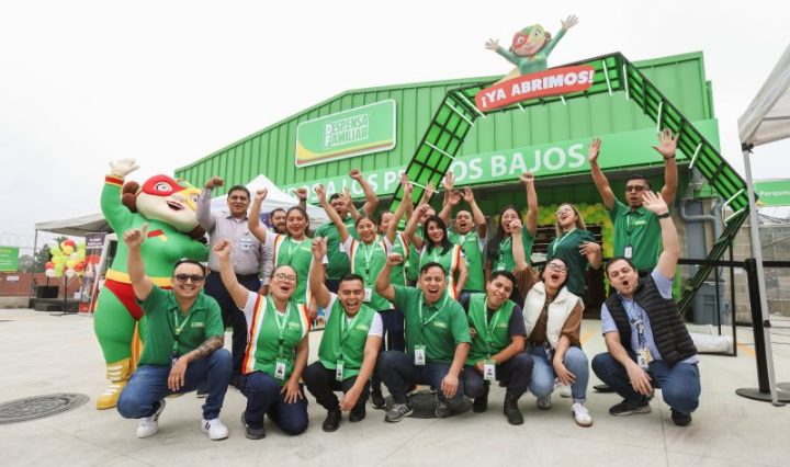 Despensa Familiar celebra apertura de nuevas tiendas en Villa Nueva y Cobán