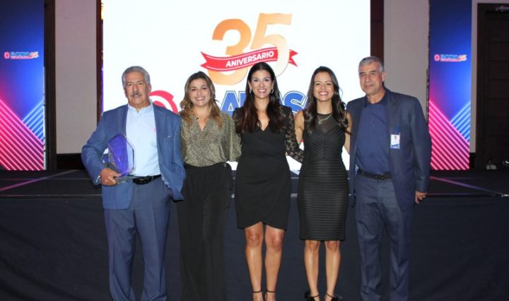 Llamasa alcanzó importantes logros en diversas áreas este 2024, consolidando su liderazgo en el sector de soluciones industriales en Guatemala.