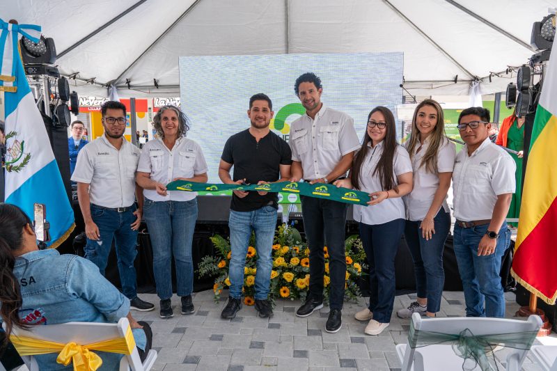 Se inaugura la quinta plaza comercial El Encuentro en Jalapa