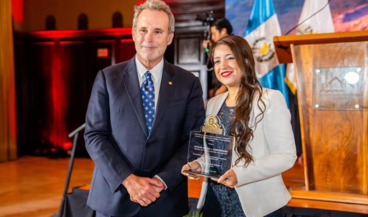 Oceana Resort + Conventions recibe El Sello Q Oro, distintivo de calidad y sostenibilidad turística en Guatemala