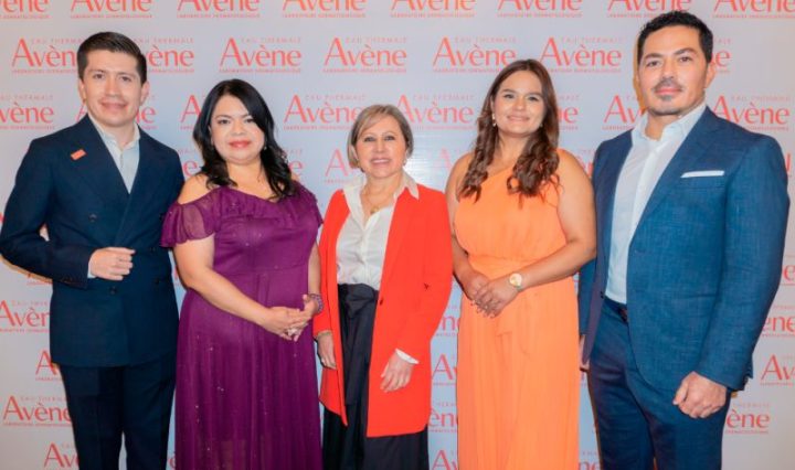 Innovación en el cuidado antiedad para una piel luminosa y uniforme desde la primera aplicación