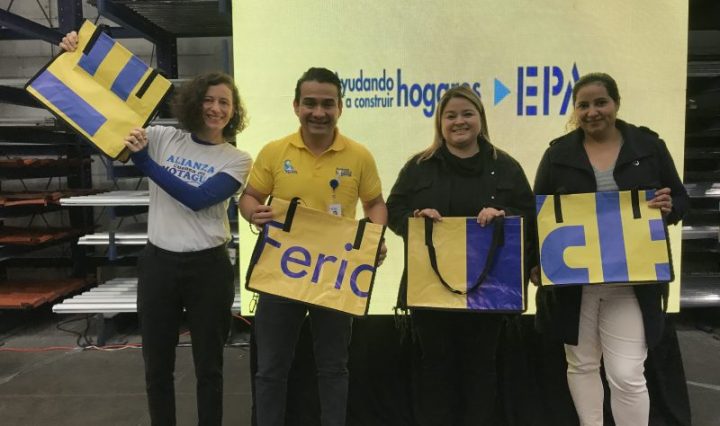 Bolsas con propósito: transforma lonas publicitarias en oportunidades para mujeres guatemaltecas