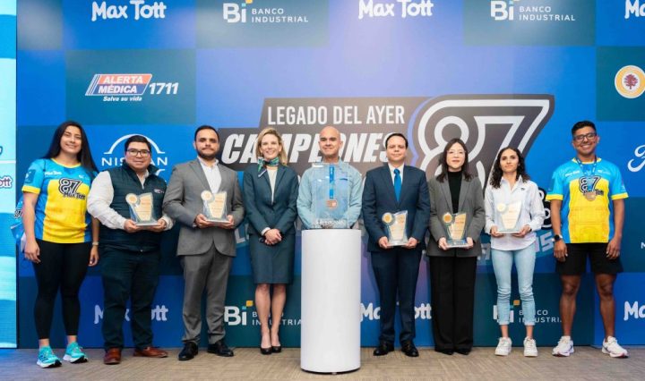 17 MER-881 FOTOS CP MAX TOTT