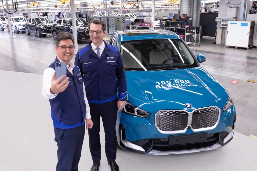 P90583372_lowRes_bmw-group-plant-rege