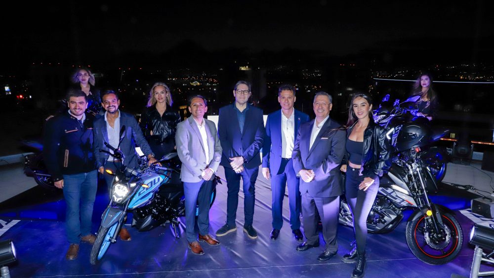 Foto oficial lanzamiento Italika-2