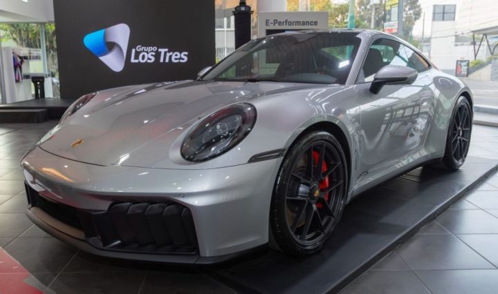 Porsche PLA25_0434_fine