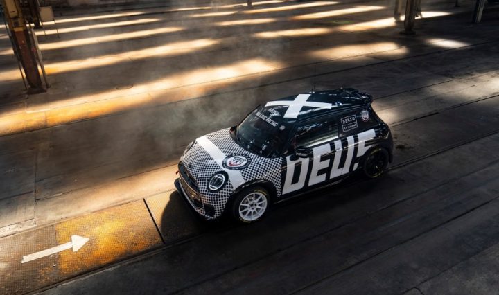 mini-john-cooper-wor