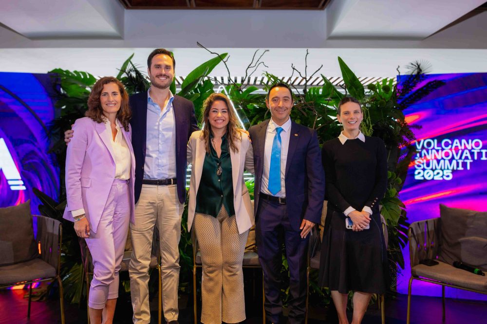 1 MER-2036 CP VOLCANO SUMMIT