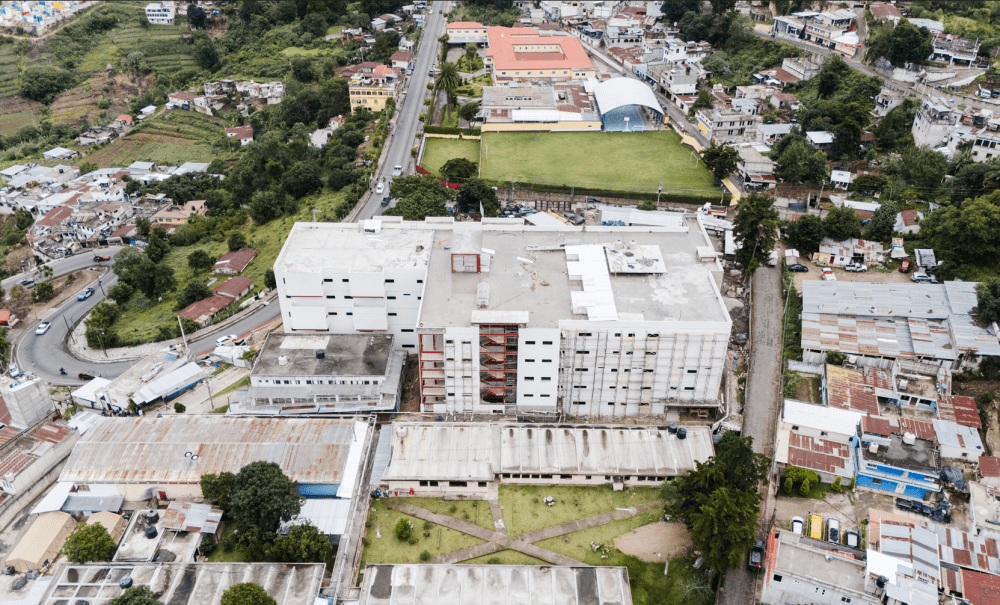 BCIE supervisa dos obras hospitalarias que modernizarán el acceso a la salud en el oriente y occidente del país final