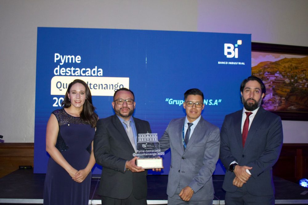 Entre empresarios banco industrial