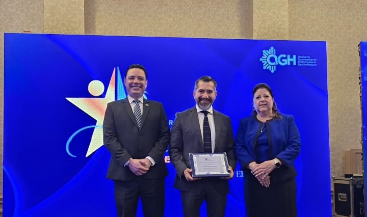 Mérito personal - SERGIO MÉNDEZ