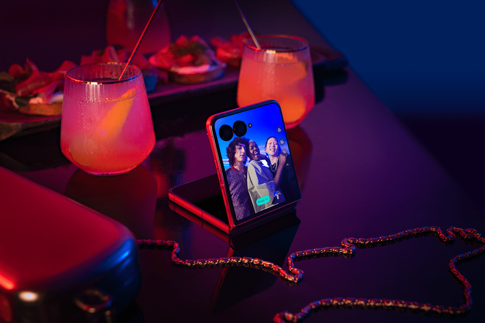 2025_MOTOROLA-RAZR_ORION_GALLERY-SHOOT_PHOTOS_40