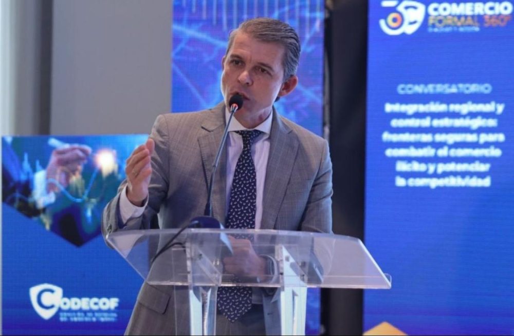 FOTO Juan Carlos Buitrago impuestos al tabaco