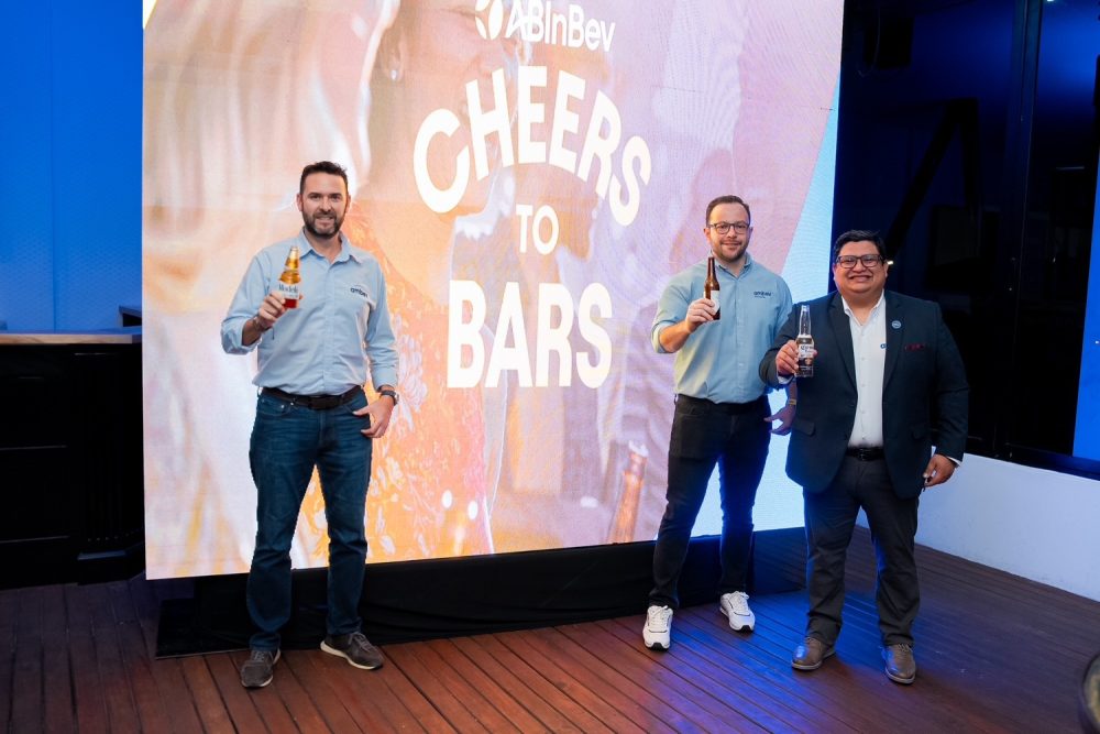 Cheer to local bar Cervecería Ambev Guatemala