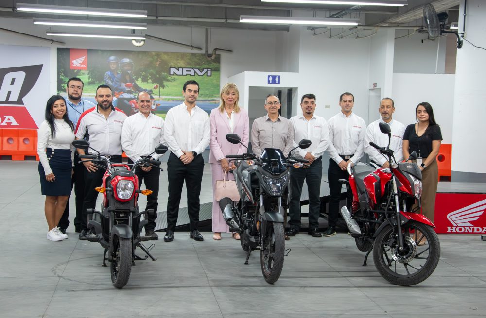 Moto Escuela, comunicado