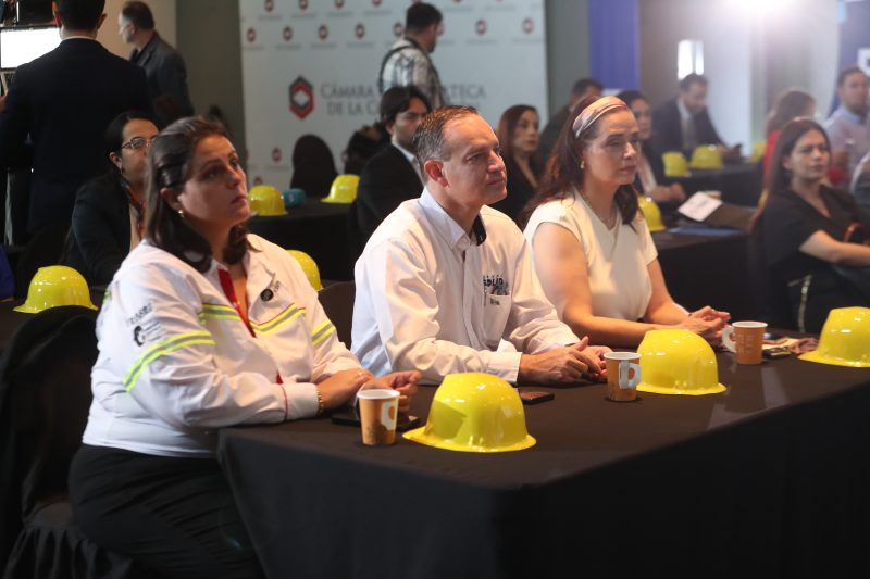 Manos a la Obra: un proyecto para multiplicar el impacto de los emprendimientos y pymes, y fortalecer los oficios del sector de construcción en Guatemala