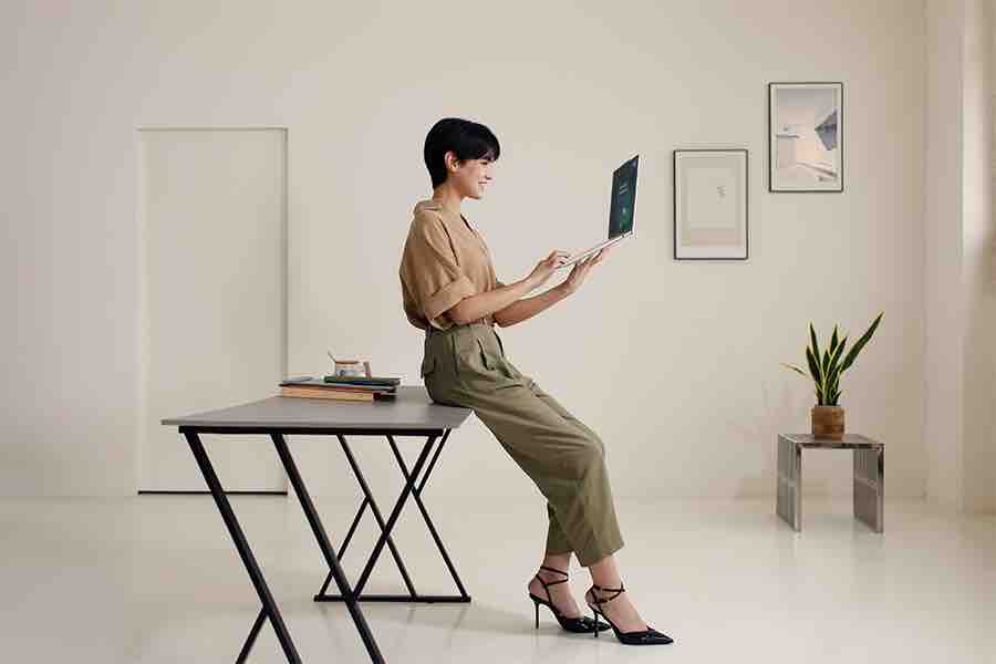 Acer-Swift-Air-16_Lifestyle_01