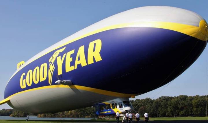 100 años de historia y orgullo: El dirigible de Goodyear despierta la magia del pasado