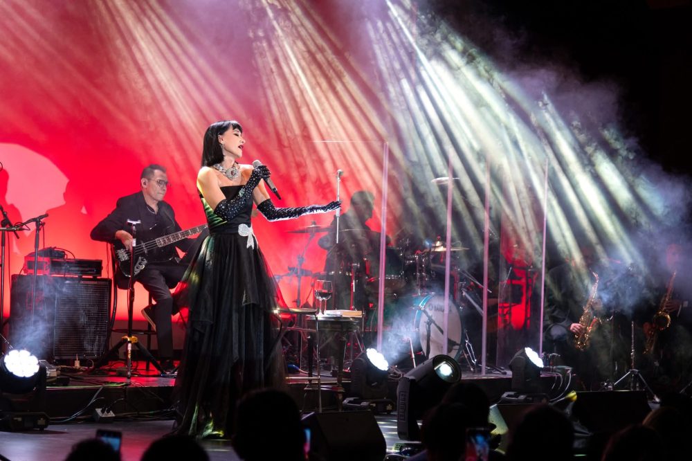 La Noche del Bolero Susana Zabaleta