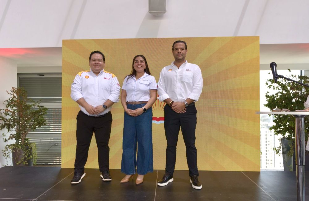 SebastiánYatra Shell