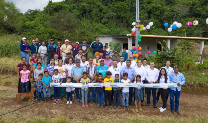 EEGSA fortalece el Programa de Electrificación Rural y alcanza 99.80% de cobertura eléctrica