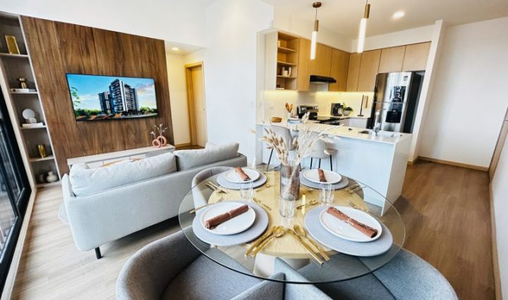 LA LLAVE DE LA VIDA ABRE LAS PUERTAS DE LA ZONA 10 CON VIÉ ALCÁZAR