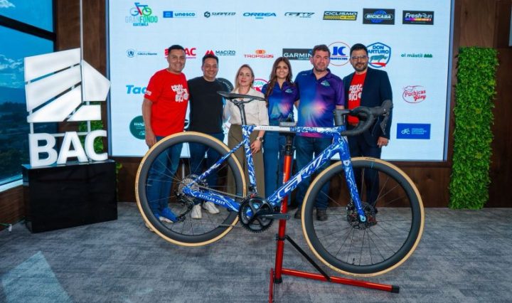 Gran Fondo Guatemala celebra su décima edición entre Antigua y Panajachel