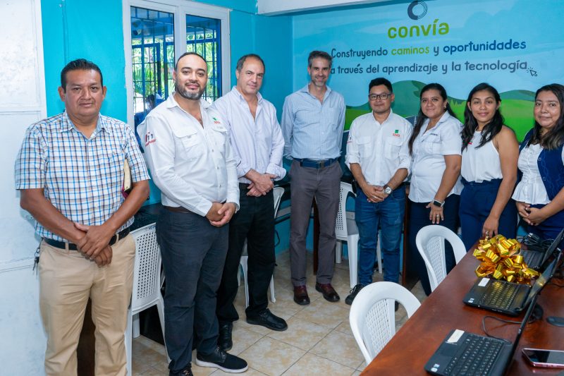 CONVIA conecta a la niñez con el mundo digital a través de la educación