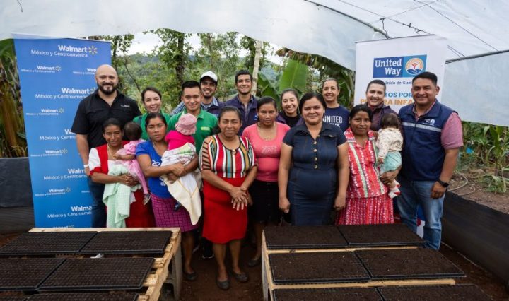 Walmart y United Way Guatemala transformaron la vida de 70 familias en Chiquimula
